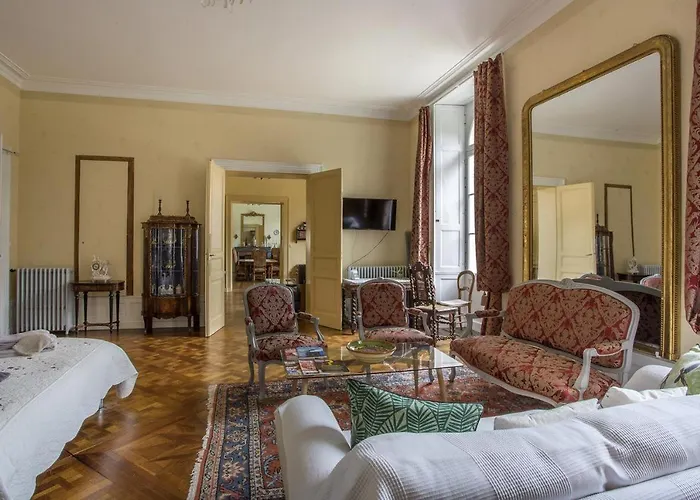 ベッド・アンド・ブレックファスト Belle Epoque 5*